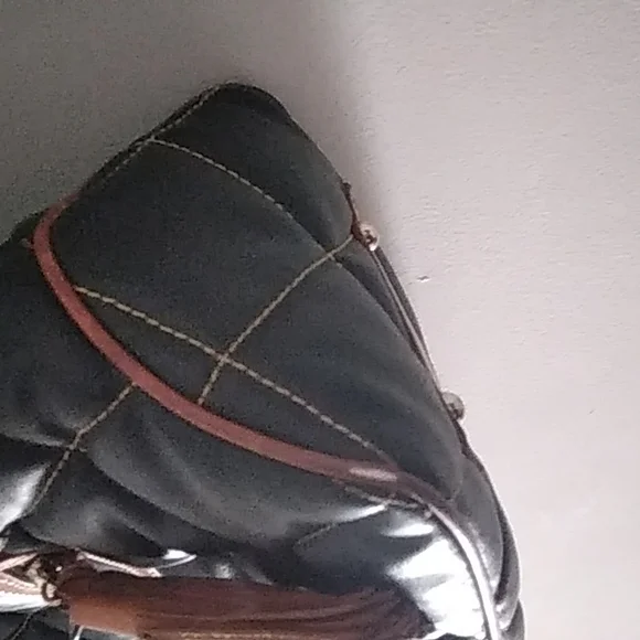 Dooney and Bourke  bag - Picture 5 of 12